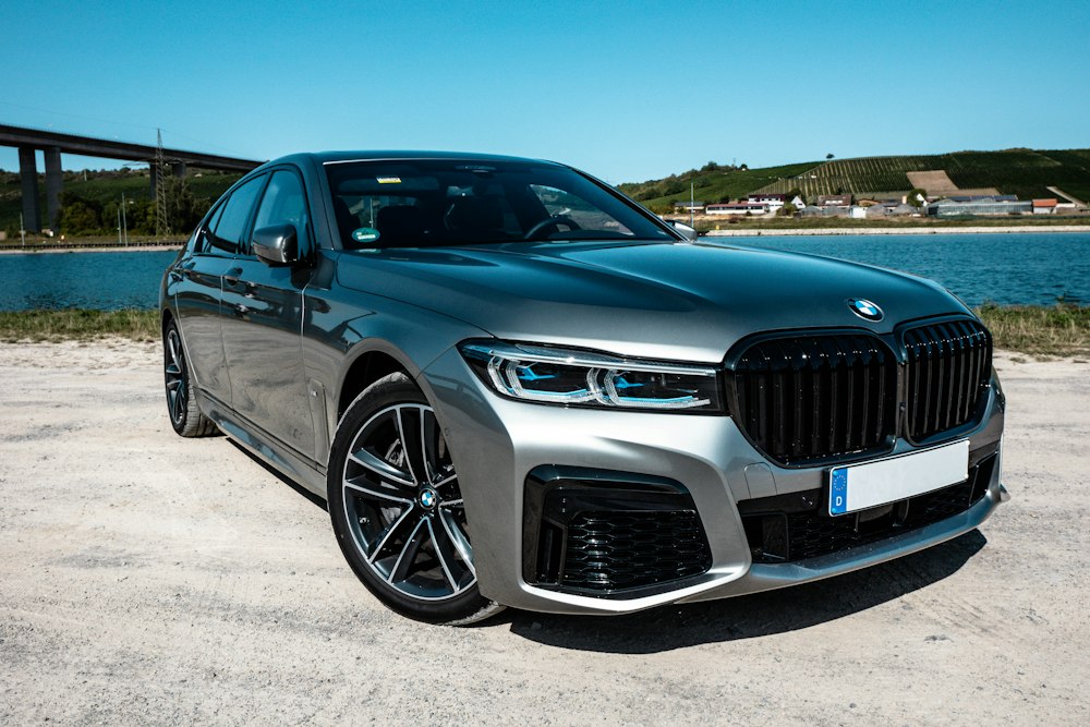 Lavagem detalhada com pré-lavagem snow foam touchless